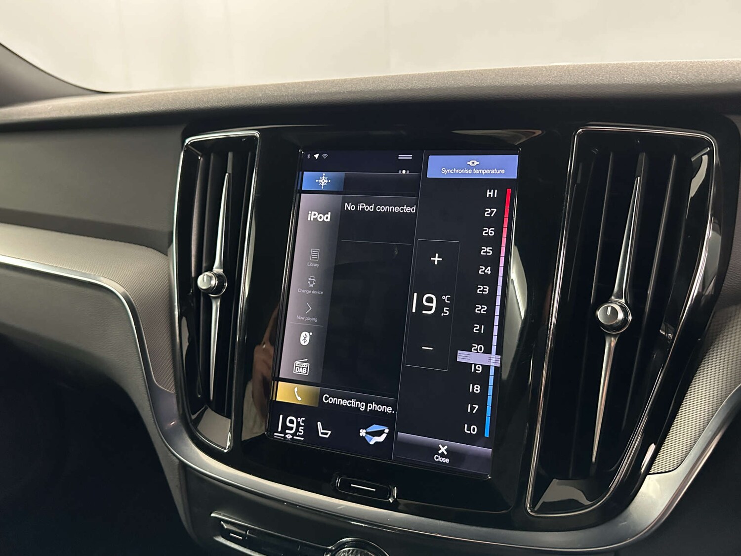 Used Volvo V60 2021 for sale - 77590797: Photo 29