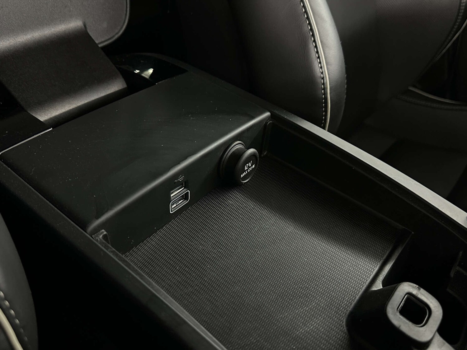 Used Volvo V60 2021 for sale - 77590797: Photo 32