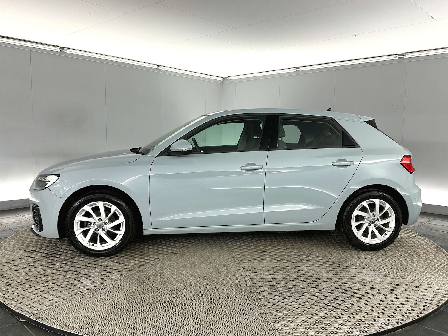 Used Audi A1 2020 for sale - 77745481: Photo 4
