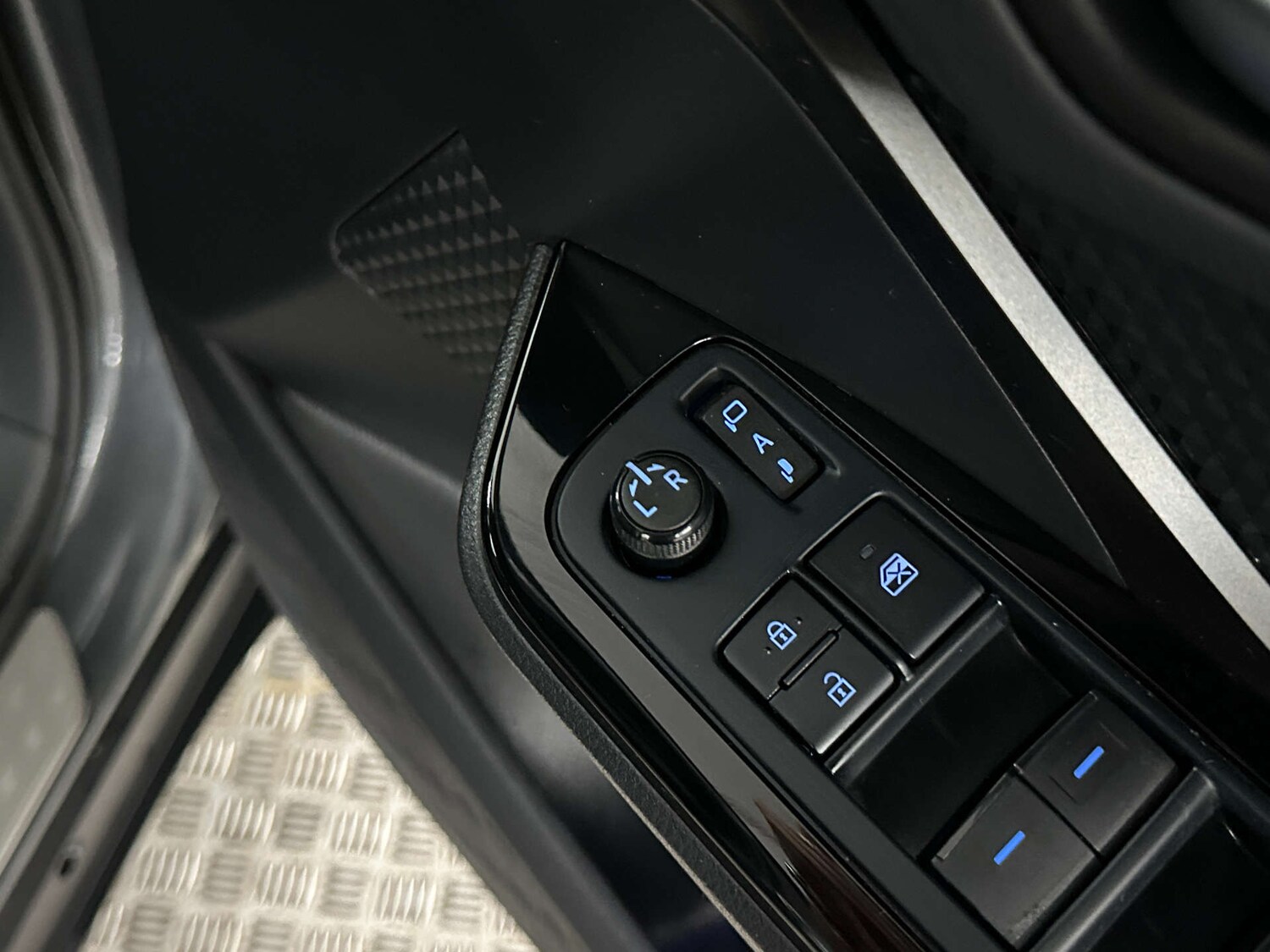 Used Toyota C-HR 2022 for sale - 77590728: Photo 30