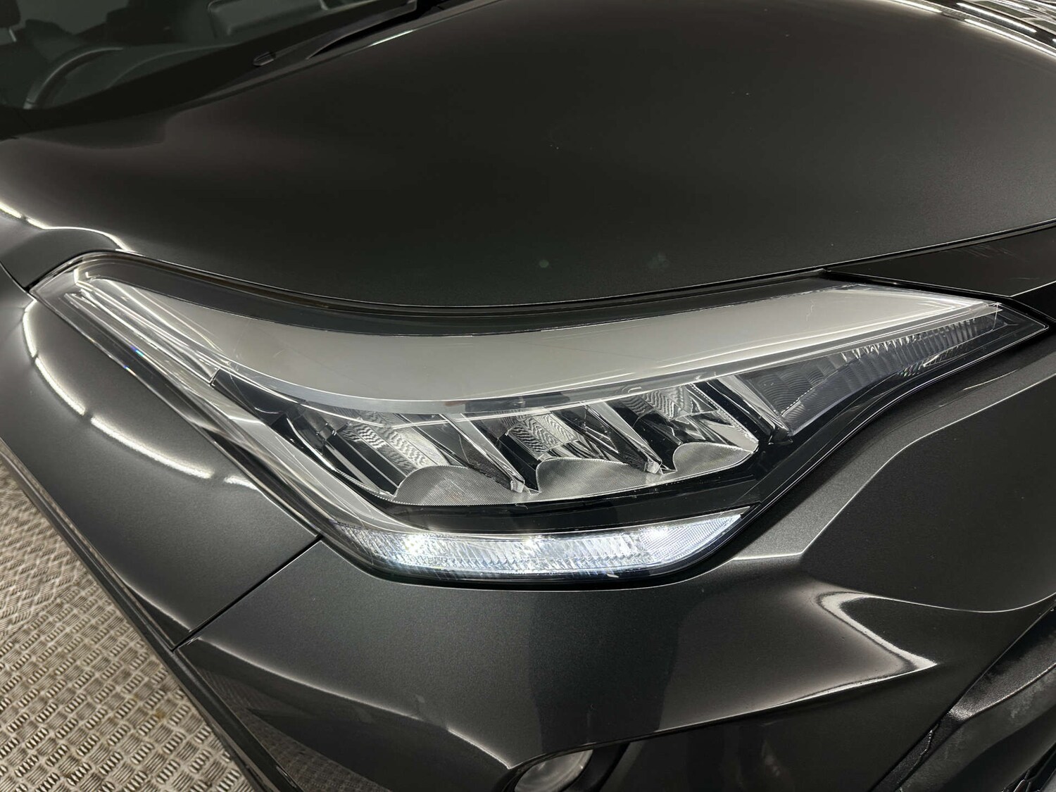 Used Toyota C-HR 2022 for sale - 77590728: Photo 42