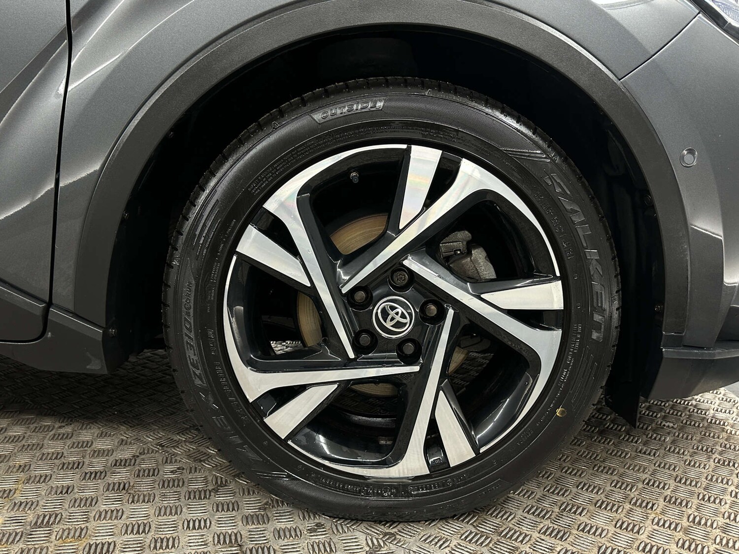 Used Toyota C-HR 2022 for sale - 77590728: Photo 43