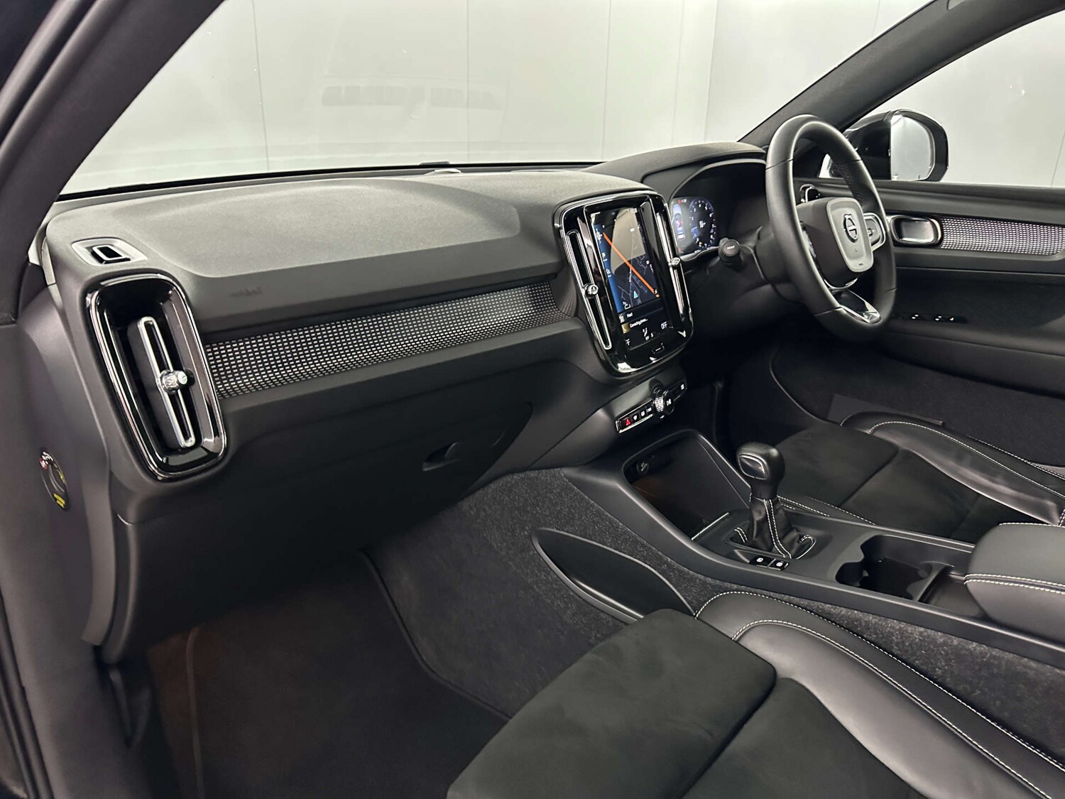 Used Volvo XC40 2021 for sale - 78182044: Photo 11