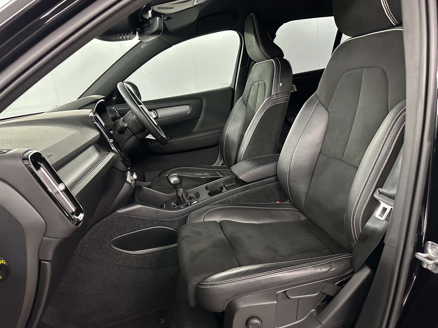 Used Volvo XC40 2021 for sale - 78182044: Photo 12