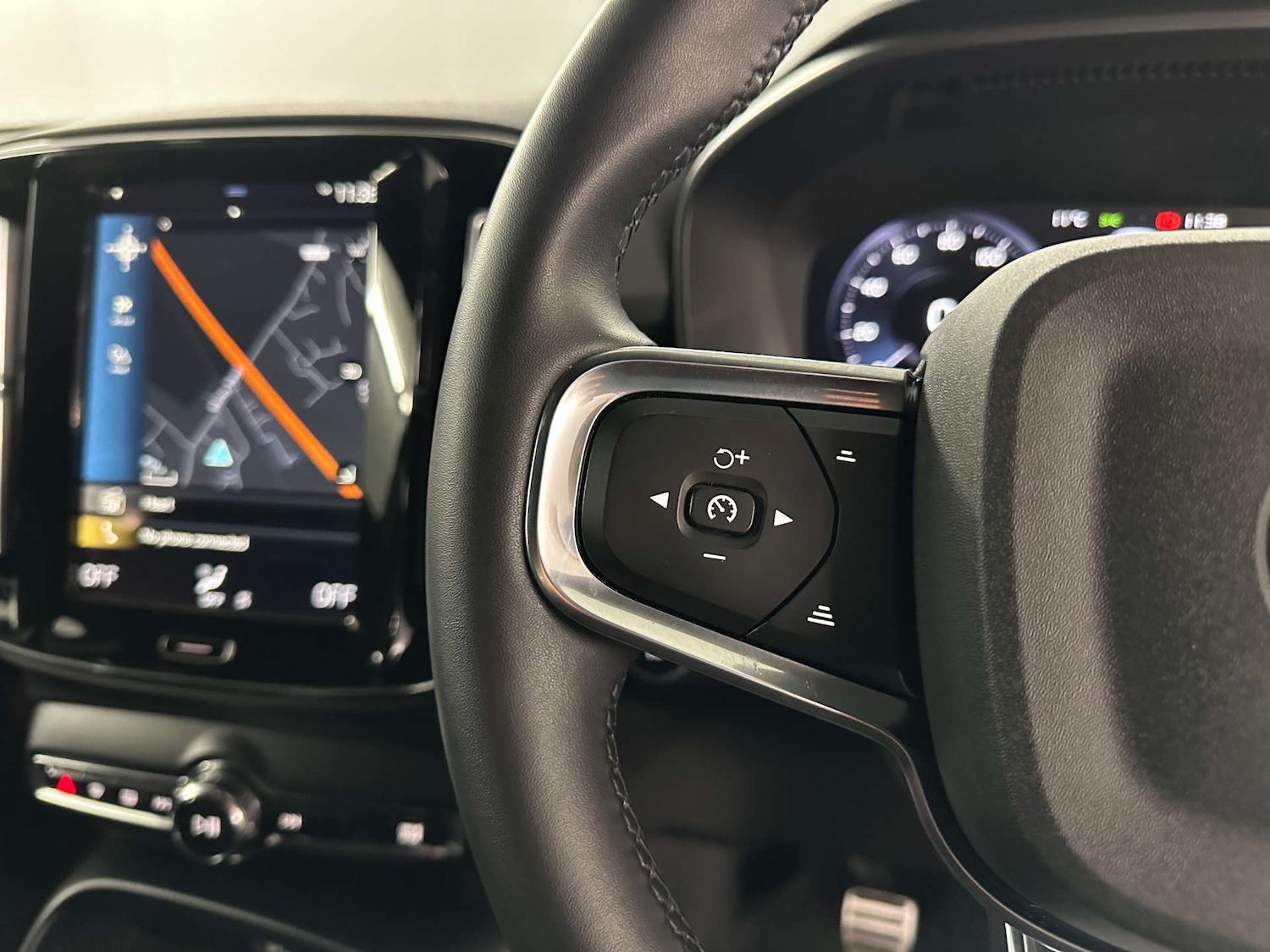 Used Volvo XC40 2021 for sale - 78182044: Photo 16