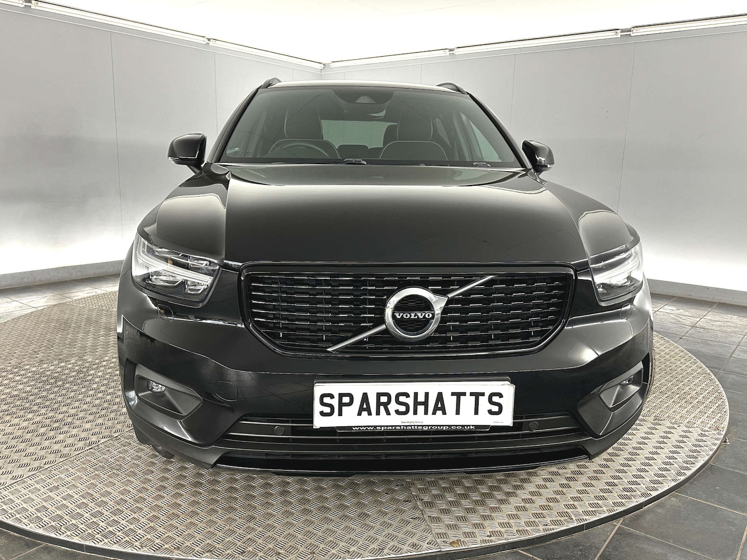 Used Volvo XC40 2021 for sale - 78182044: Photo 2