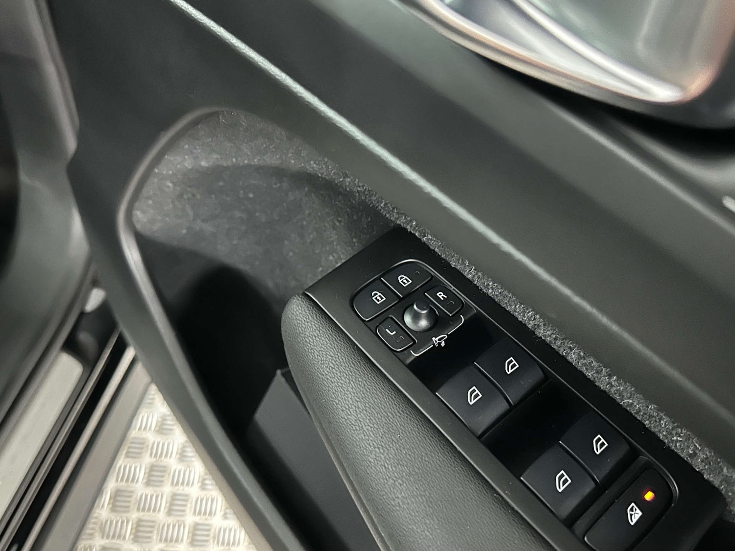 Used Volvo XC40 2021 for sale - 78182044: Photo 27