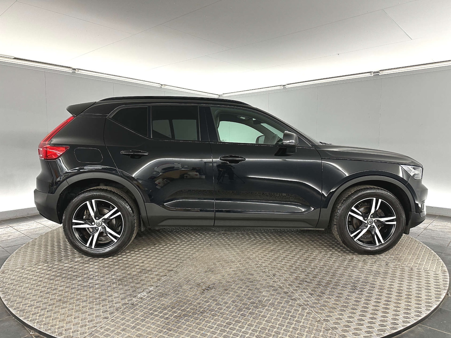 Used Volvo XC40 2021 for sale - 78182044: Photo 8