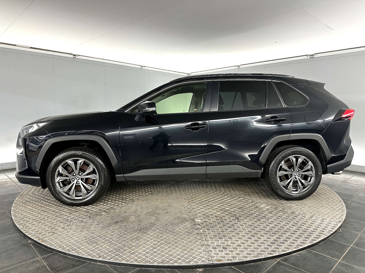 Used Toyota RAV4 2022 for sale - 77745631: Photo 6