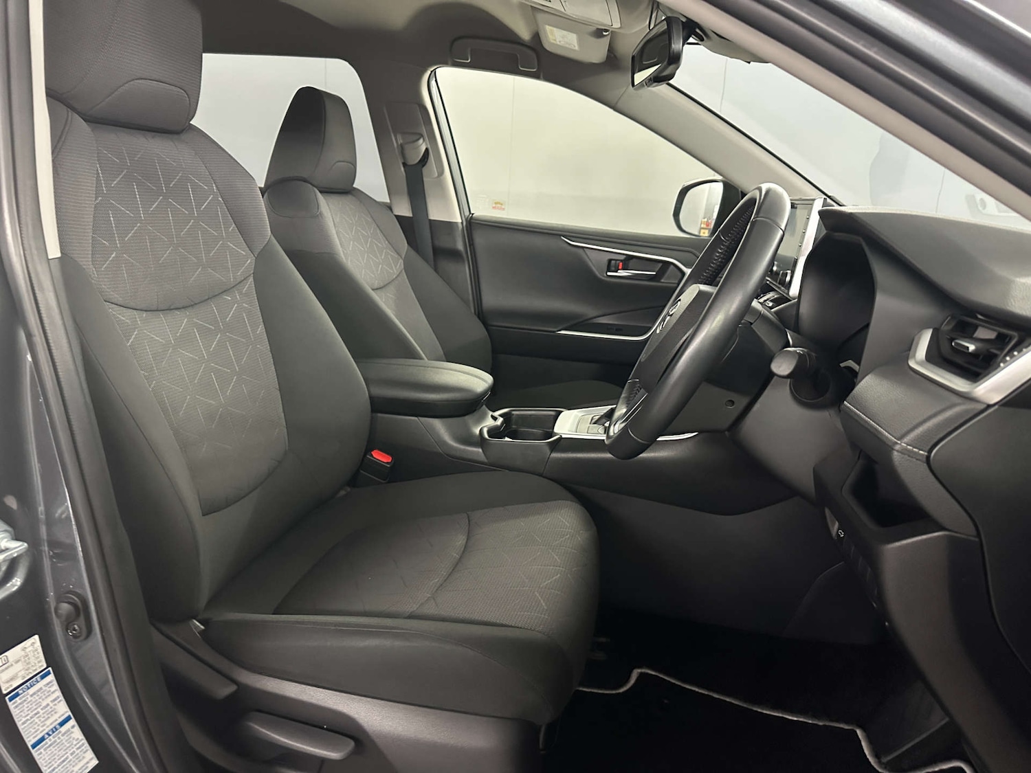 Used Toyota RAV4 2021 for sale - 77765701: Photo 12