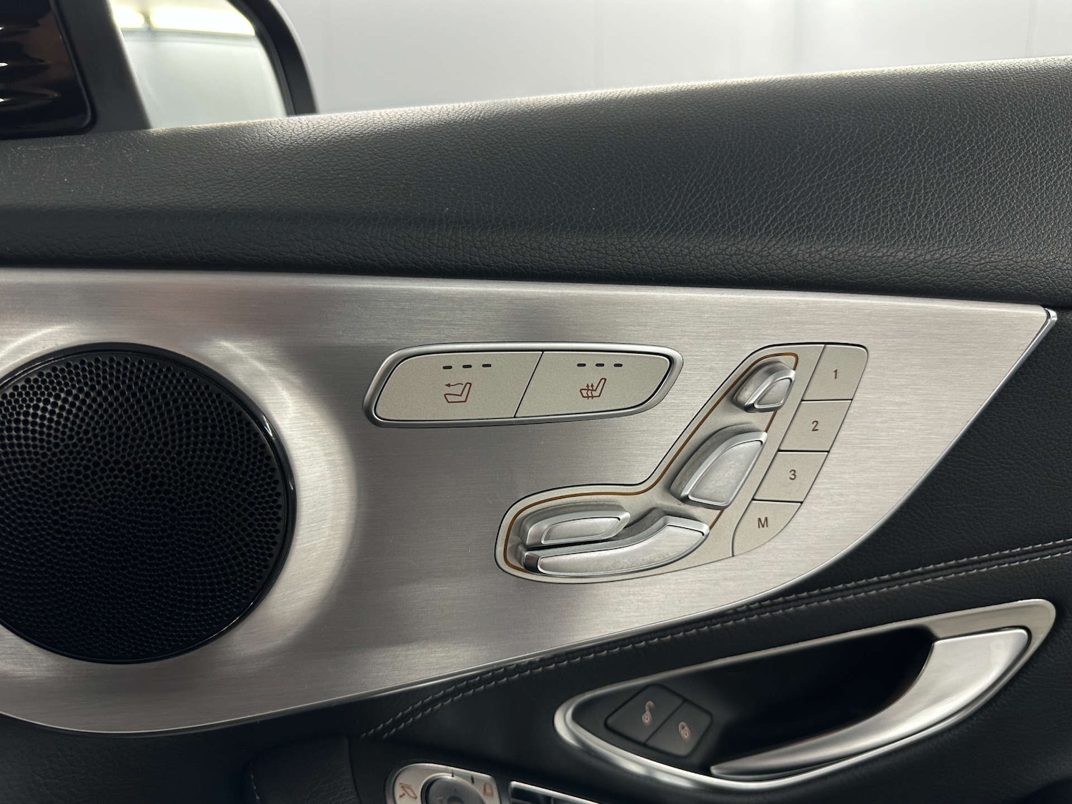 Used Mercedes-Benz C Class 2019 for sale - 77989928: Photo 24