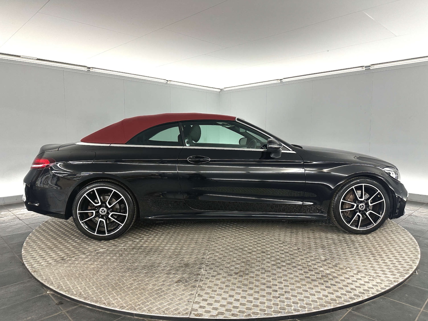 Used Mercedes-Benz C Class 2019 for sale - 77989928: Photo 8