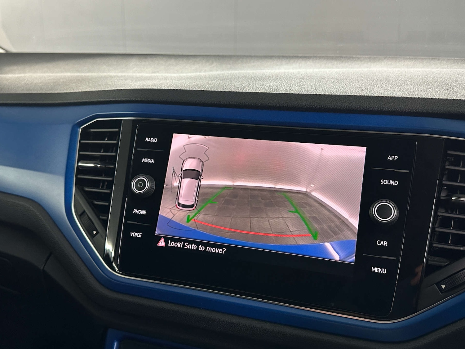 Used Volkswagen T-Roc 2020 for sale - 77745421: Photo 3