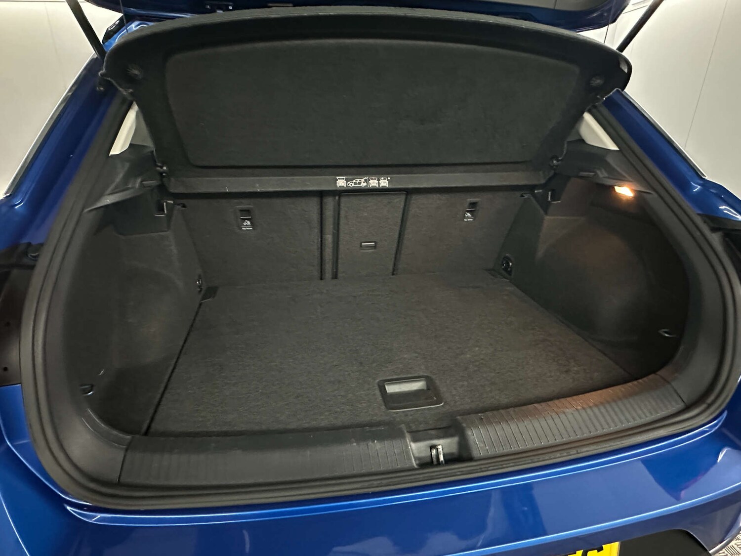 Used Volkswagen T-Roc 2020 for sale - 77745421: Photo 44