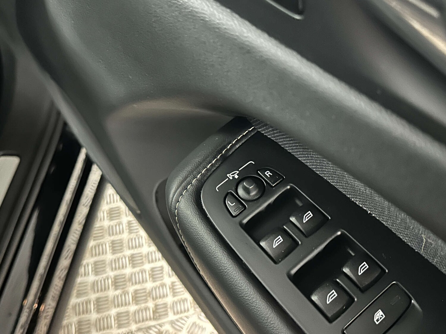 Used Volvo XC60 2019 for sale - 77590788: Photo 36