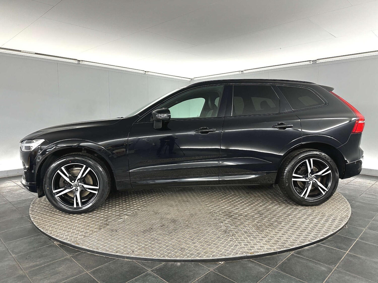Used Volvo XC60 2019 for sale - 77590788: Photo 8