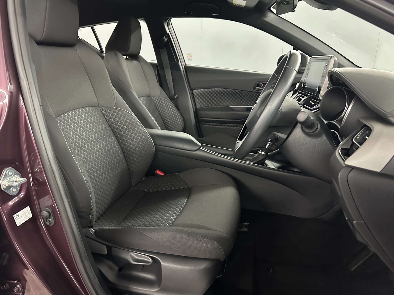 Used Toyota C-HR 2023 for sale - 77765864: Photo 10