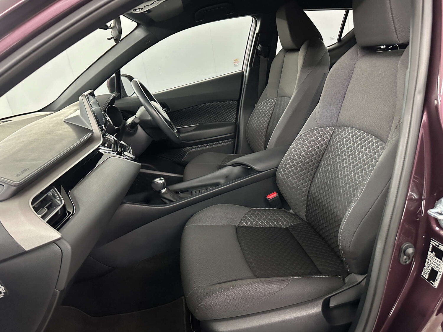 Used Toyota C-HR 2023 for sale - 77765864: Photo 12