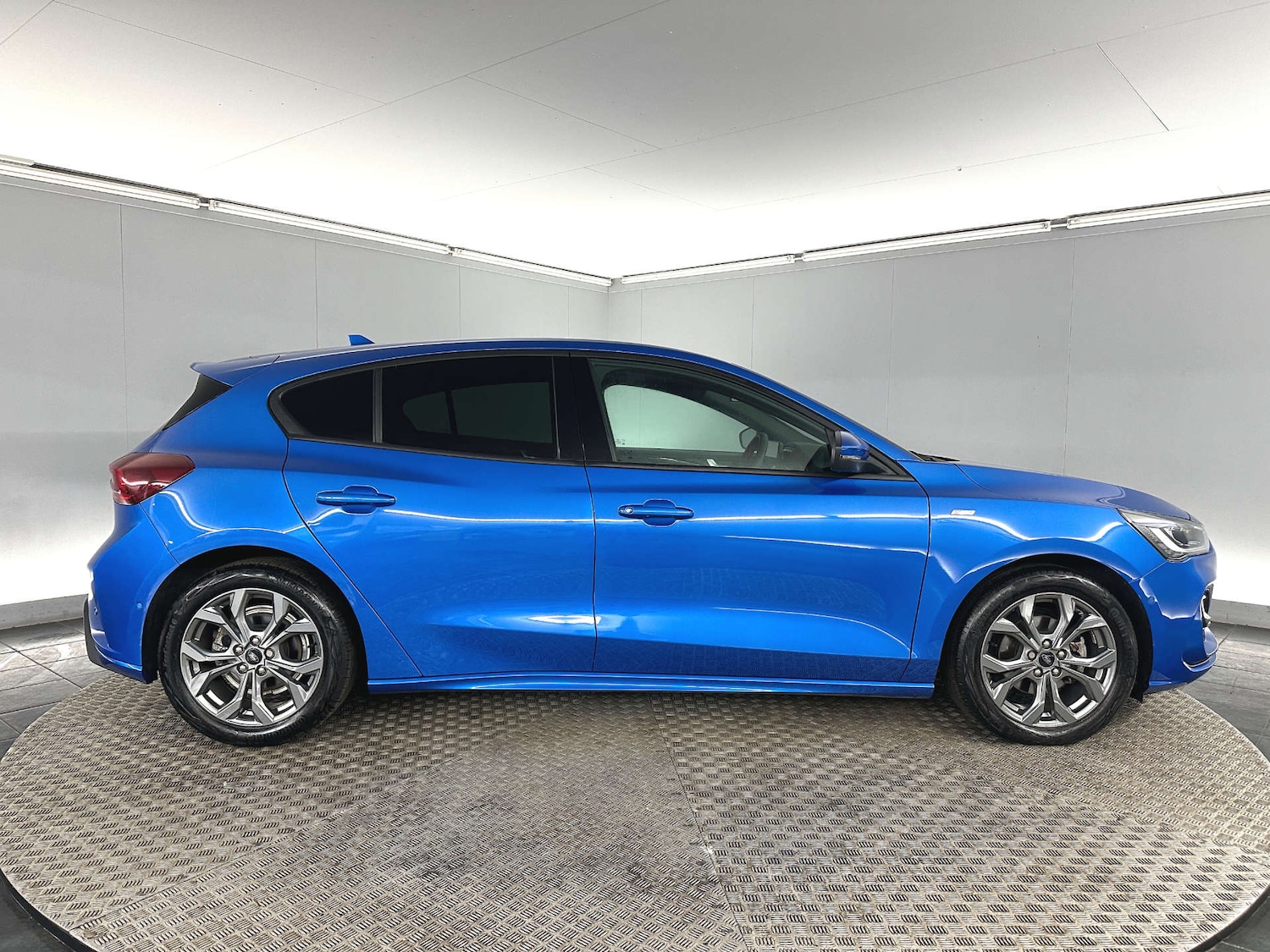 Used Ford Focus 2023 for sale - 77720457: Photo 10