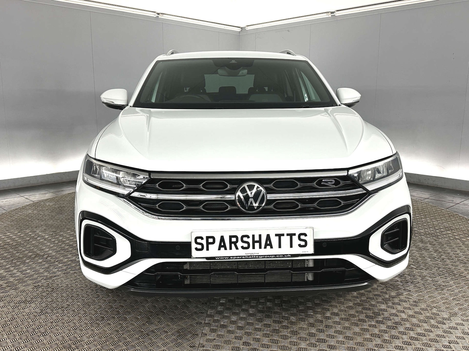 Used Volkswagen T-Roc 2024 for sale - 77765807: Photo 2