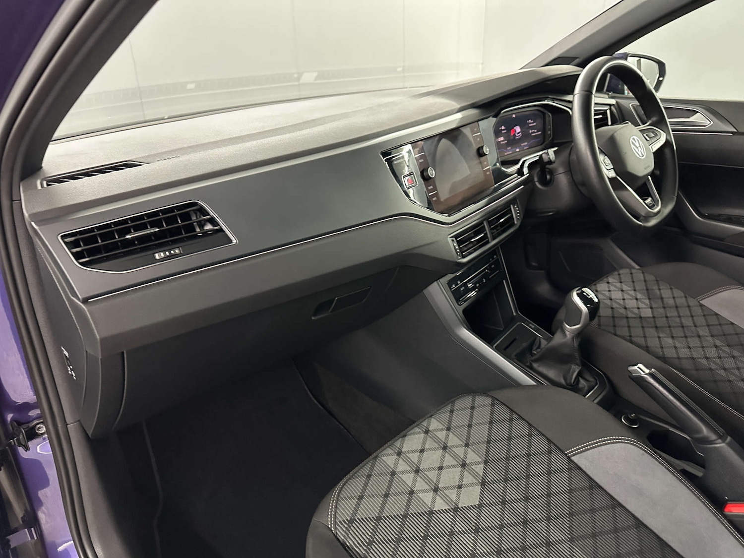 Used Volkswagen Polo 2023 for sale - 77745617: Photo 11