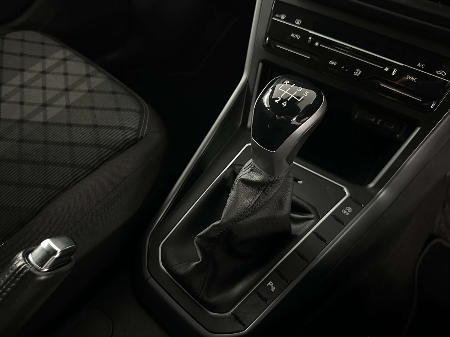 Used Volkswagen Polo 2023 for sale - 77745617: Photo 18