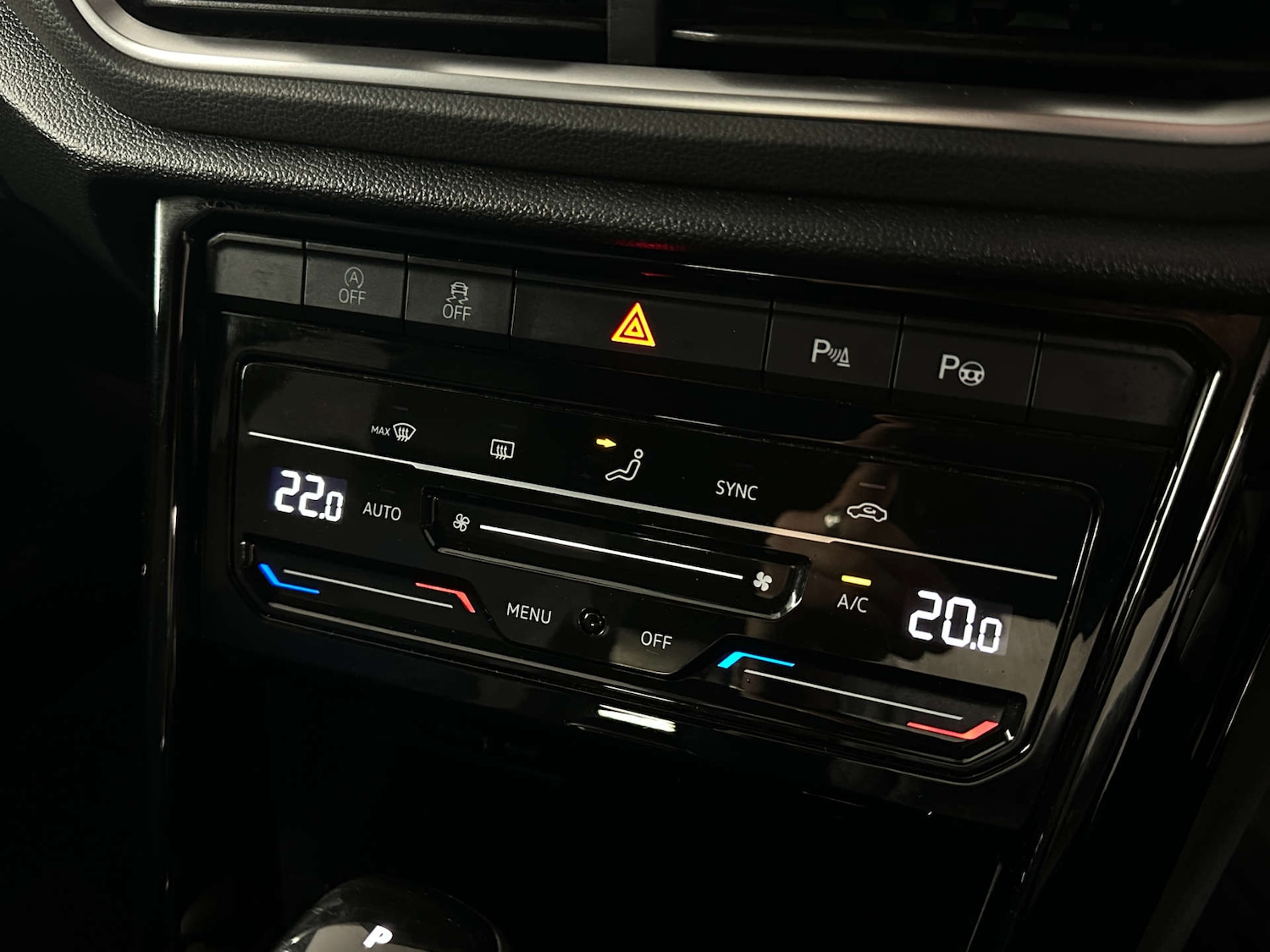 Used Volkswagen T-Roc 2022 for sale - 77655632: Photo 26