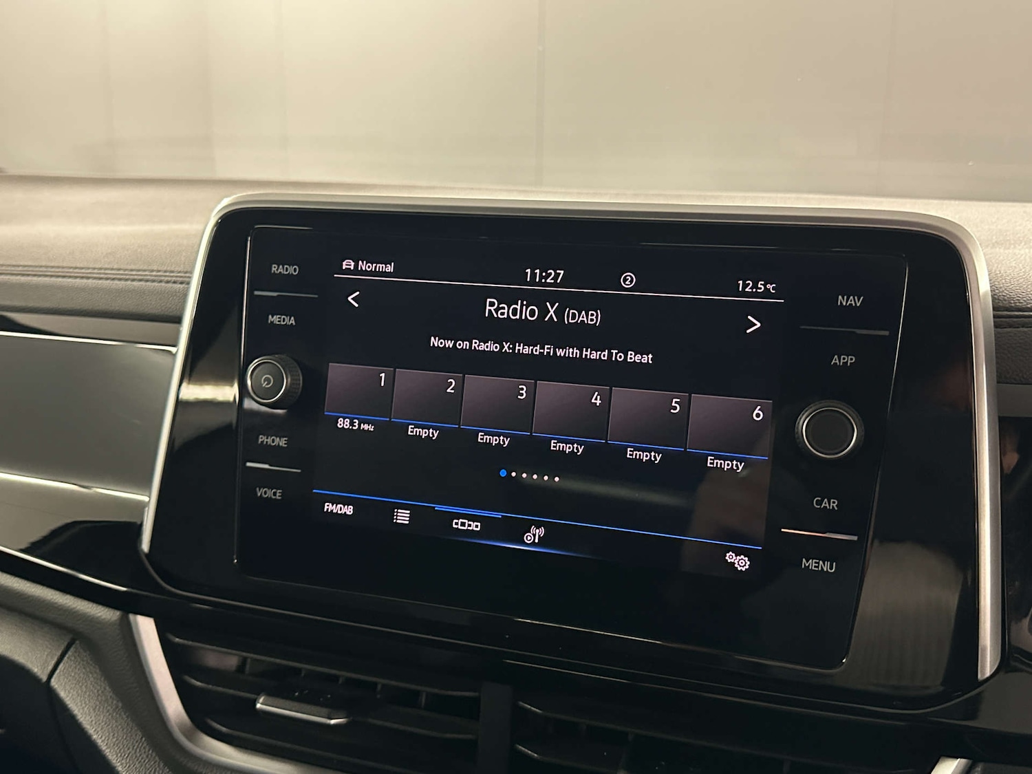 Used Volkswagen T-Roc 2022 for sale - 77655632: Photo 30