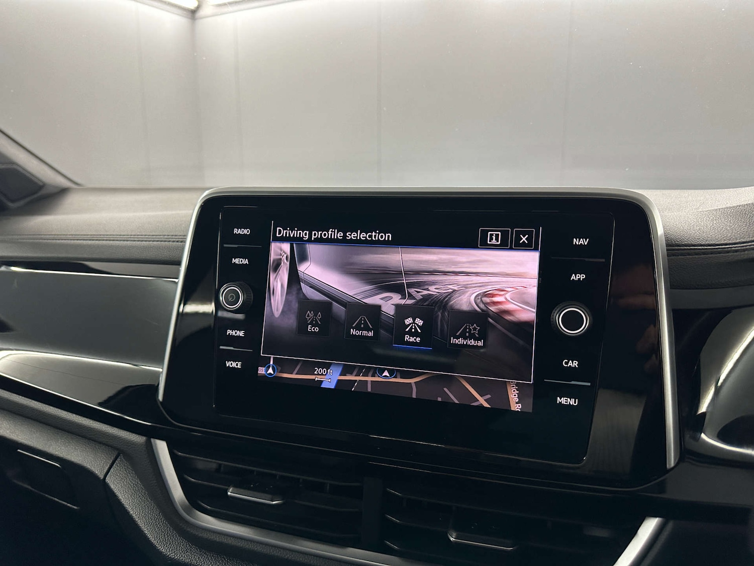 Used Volkswagen T-Roc 2022 for sale - 77655632: Photo 36