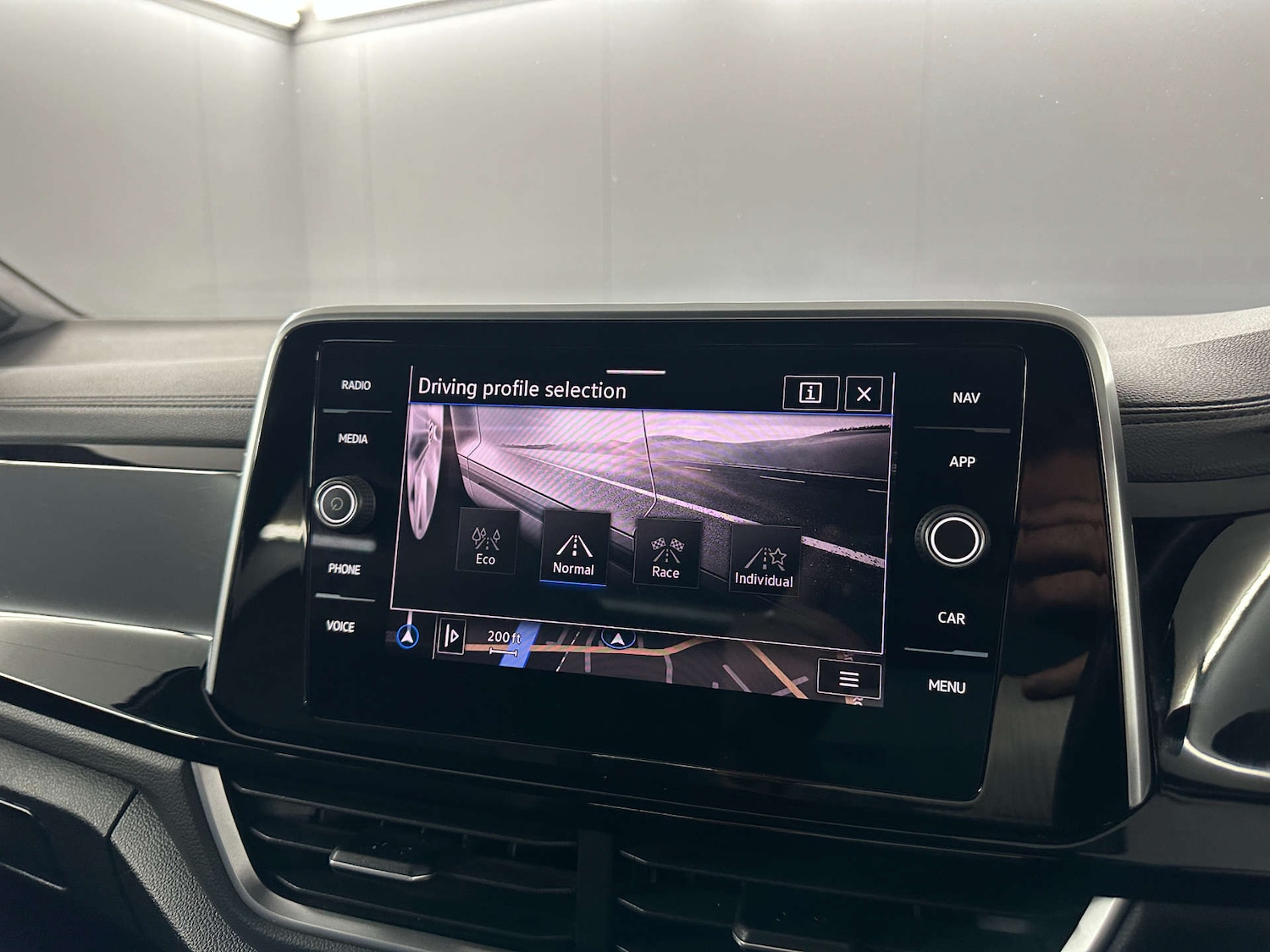 Used Volkswagen T-Roc 2022 for sale - 77655632: Photo 37