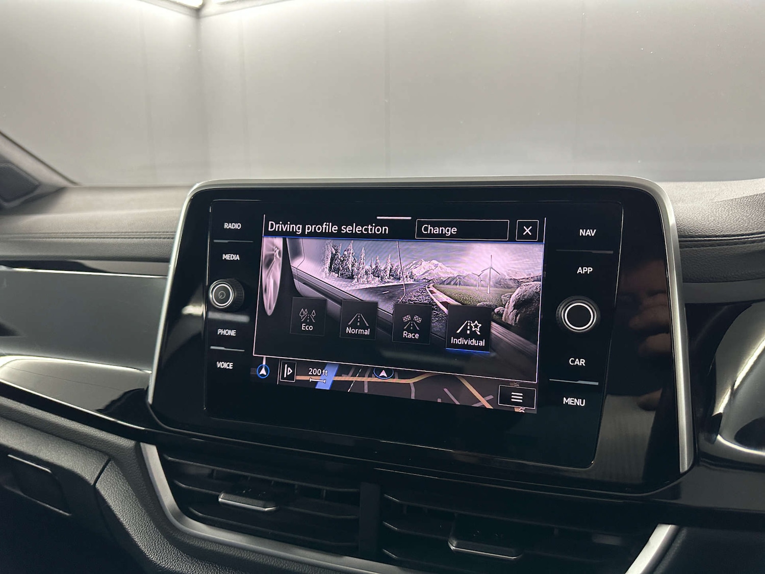 Used Volkswagen T-Roc 2022 for sale - 77655632: Photo 39