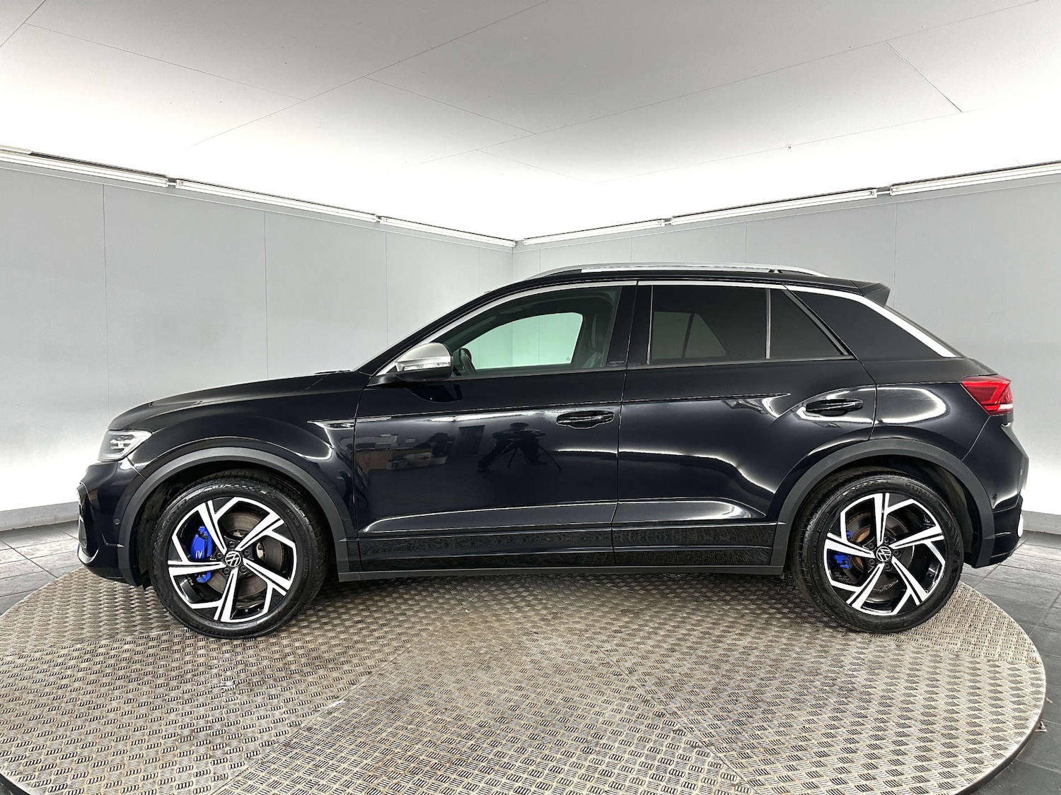 Used Volkswagen T-Roc 2022 for sale - 77655632: Photo 4