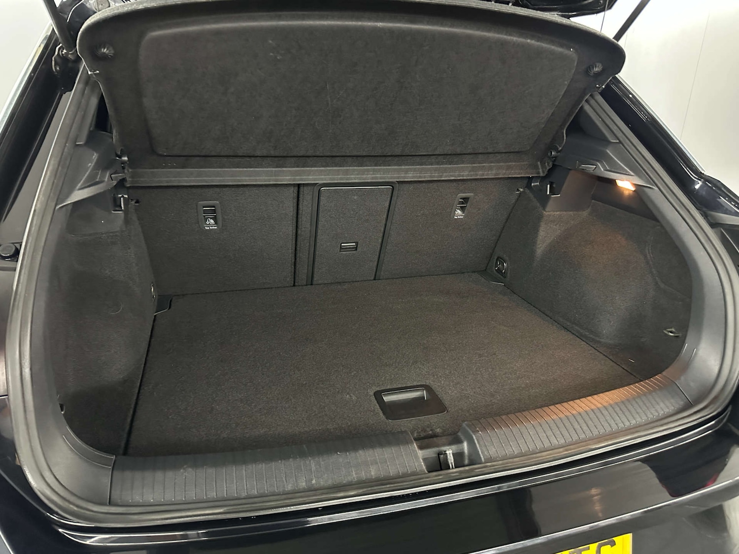 Used Volkswagen T-Roc 2022 for sale - 77655632: Photo 50