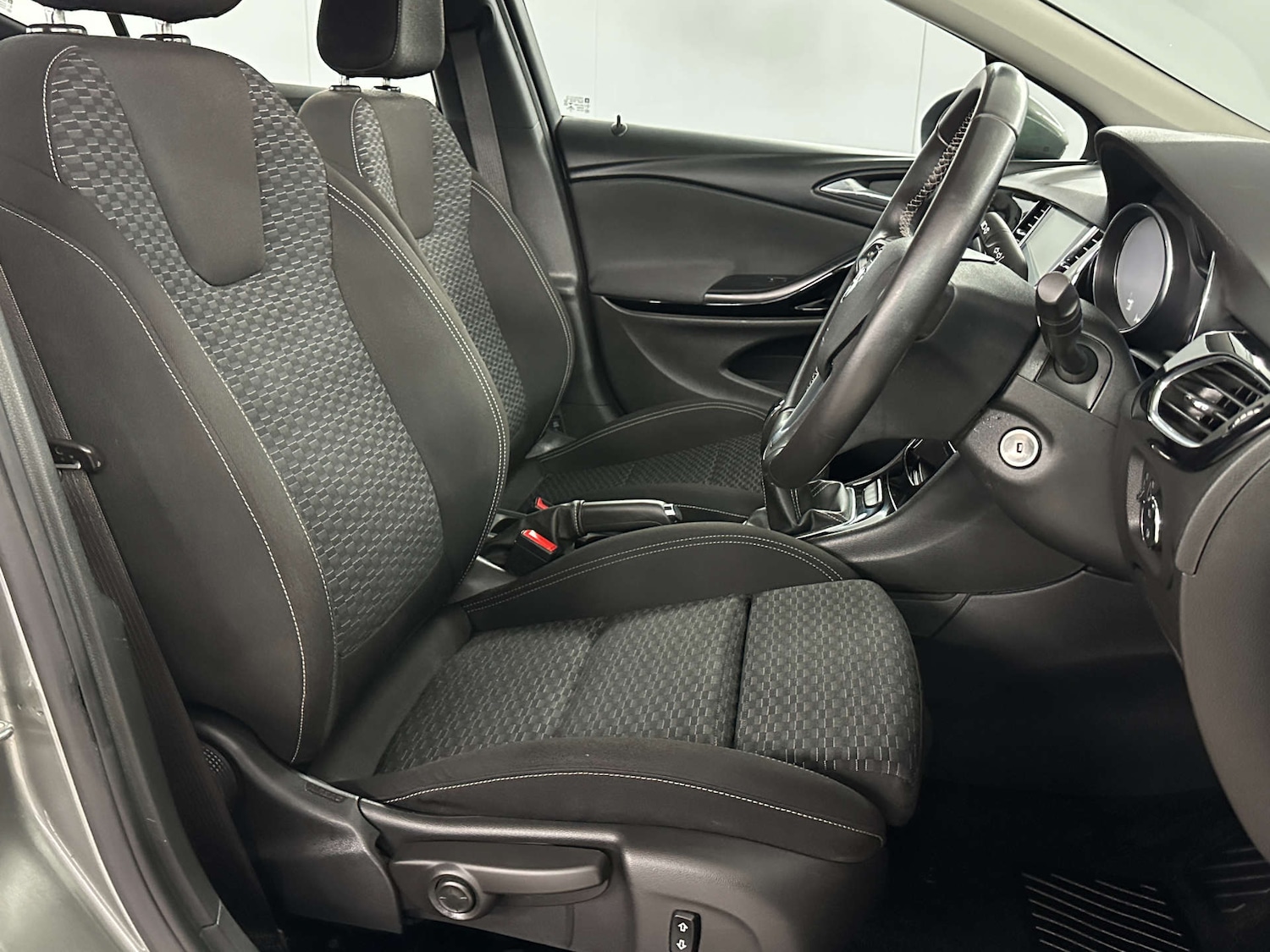 Used Vauxhall Astra 2018 for sale - 78039590: Photo 10