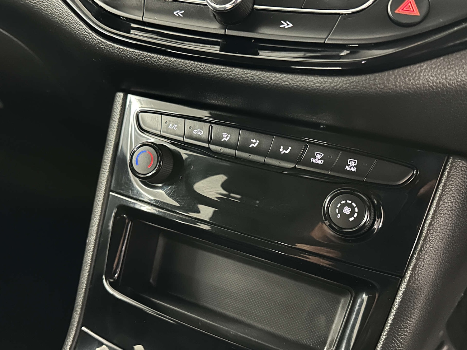 Used Vauxhall Astra 2018 for sale - 78039590: Photo 20