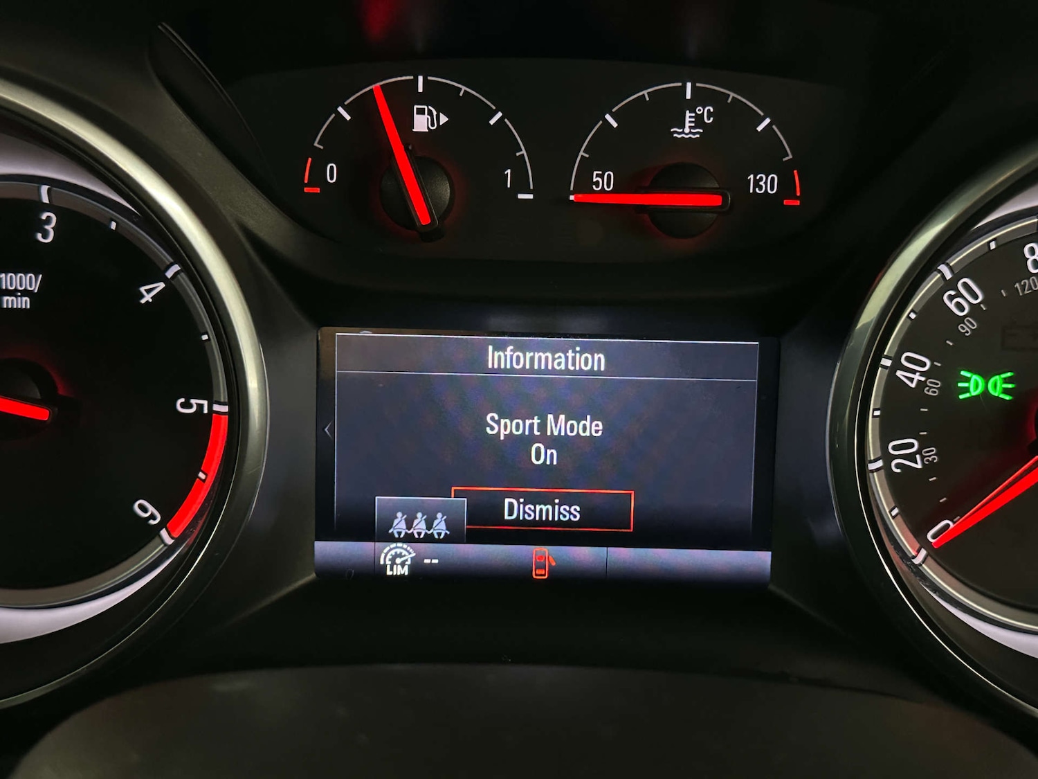 Used Vauxhall Astra 2018 for sale - 78039590: Photo 28