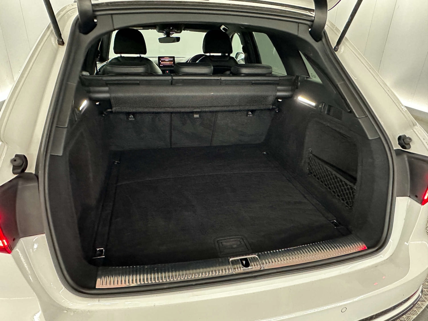 Used Audi A4 2019 for sale - 77590713: Photo 46