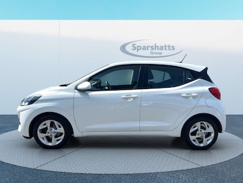 Used Hyundai i10 2021 for sale - 78698899: Photo
