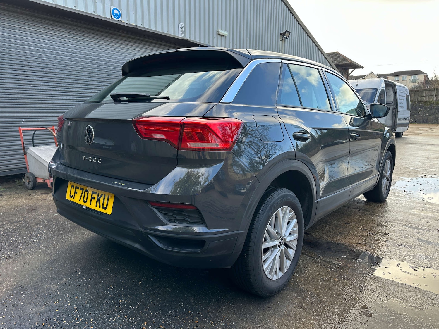 Used Volkswagen T-Roc 2021 for sale - 77765752: Photo 3