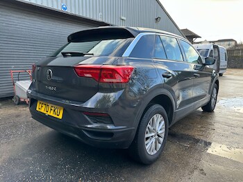 Used Volkswagen T-Roc 2021 for sale - 77765752: Photo