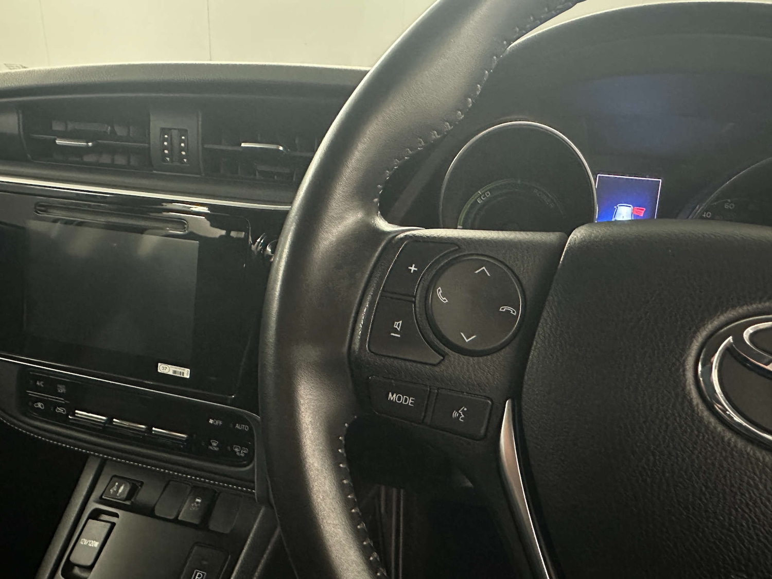 Used Toyota Auris 2016 for sale - 77745417: Photo 18