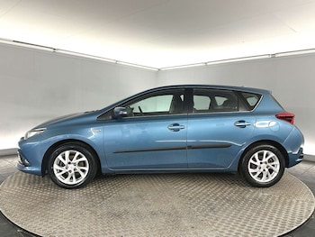 Used Toyota Auris 2016 for sale - 77745417: Photo