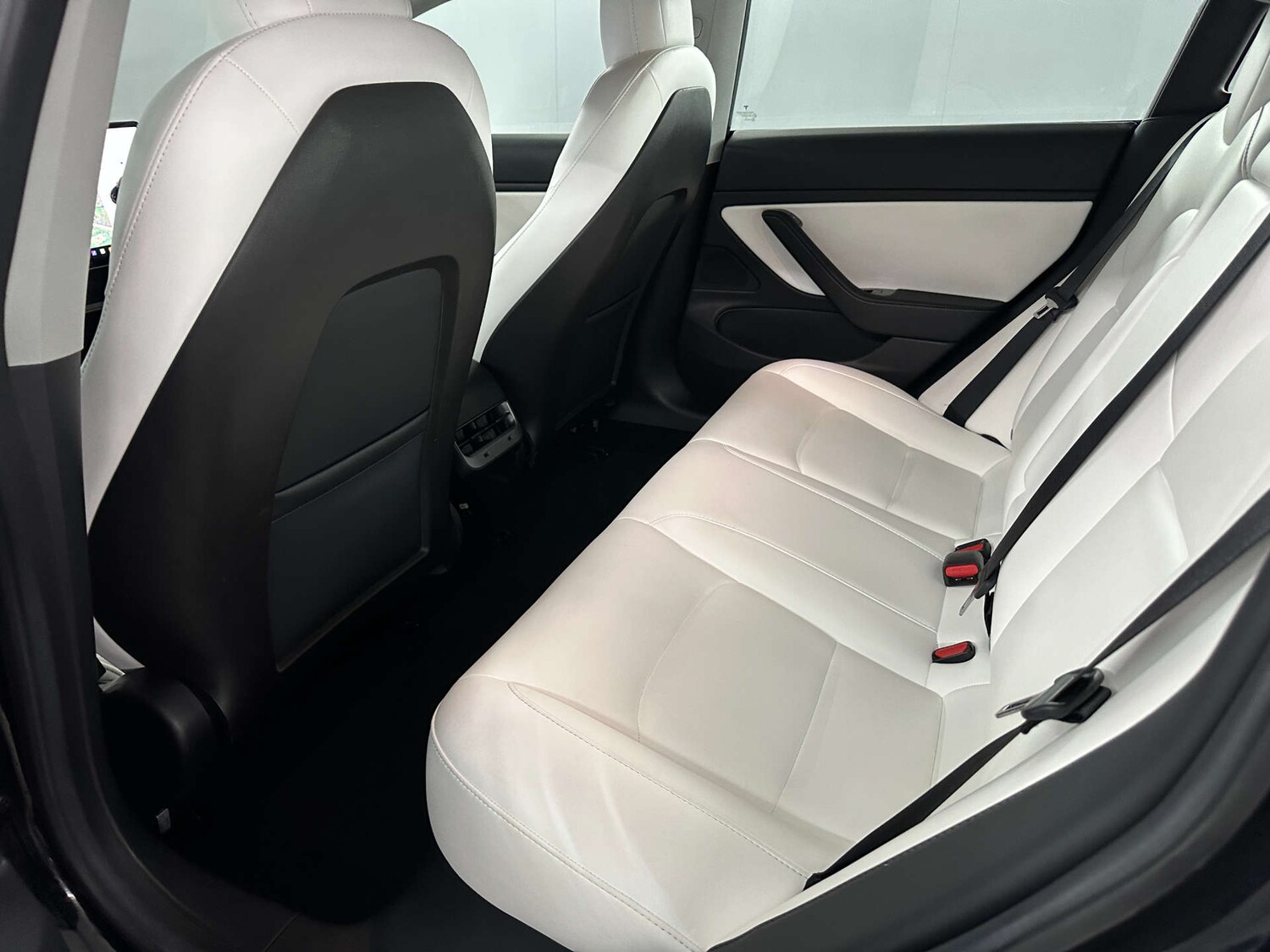 Used Tesla Model 3 2019 for sale - 77765710: Photo 16