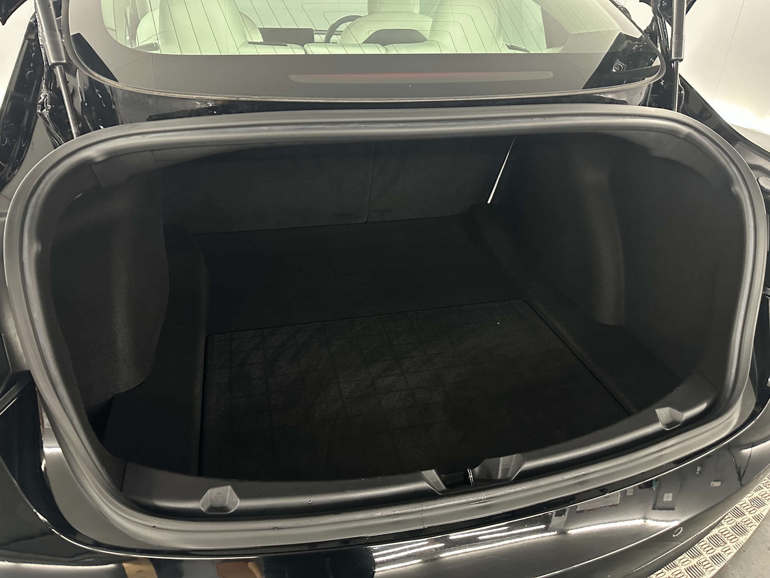 Used Tesla Model 3 2019 for sale - 77765710: Photo 51