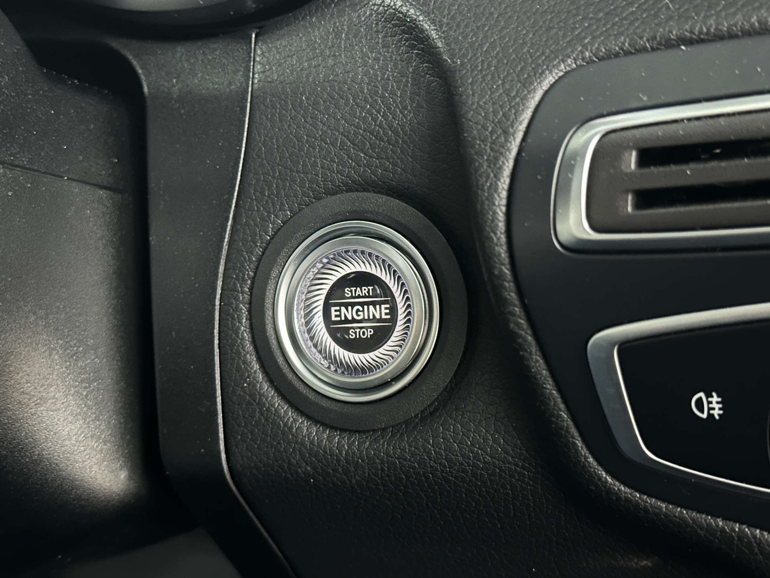 Used Mercedes-Benz C Class 2021 for sale - 77590793: Photo 24