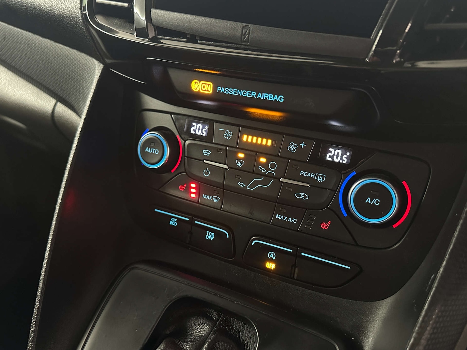 Used Ford Grand Tourneo Connect 2019 for sale - 77617103: Photo 26