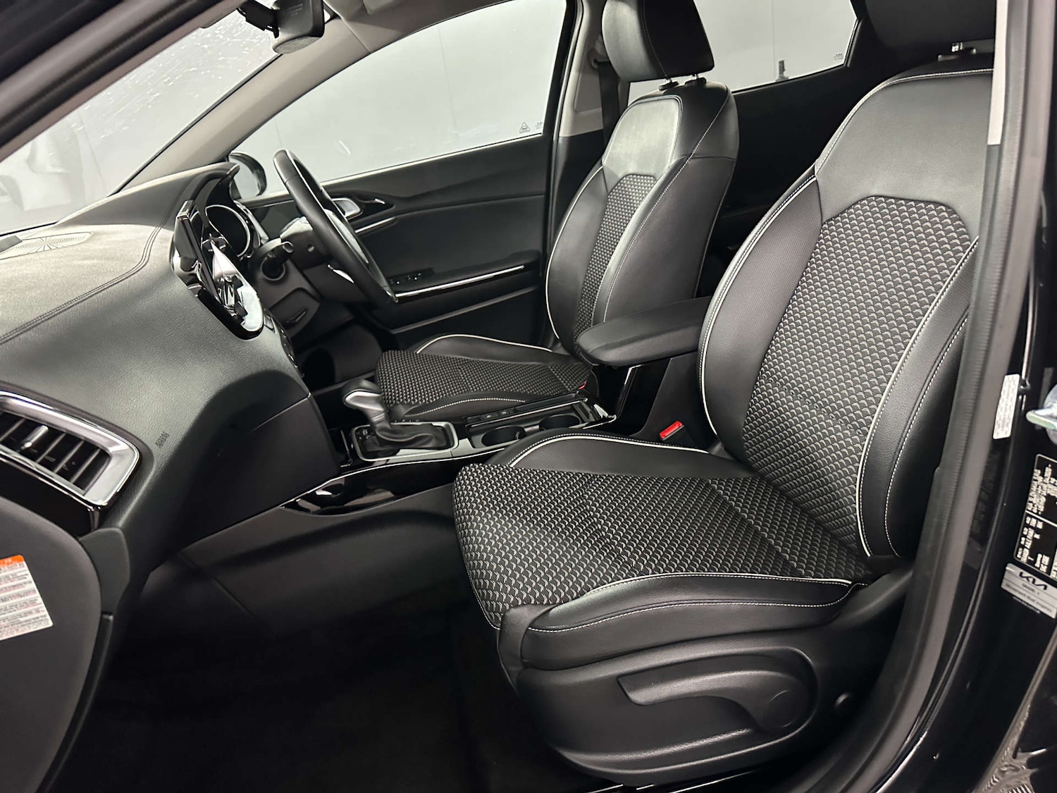 Used Kia XCeed 2023 for sale - 77745634: Photo 12