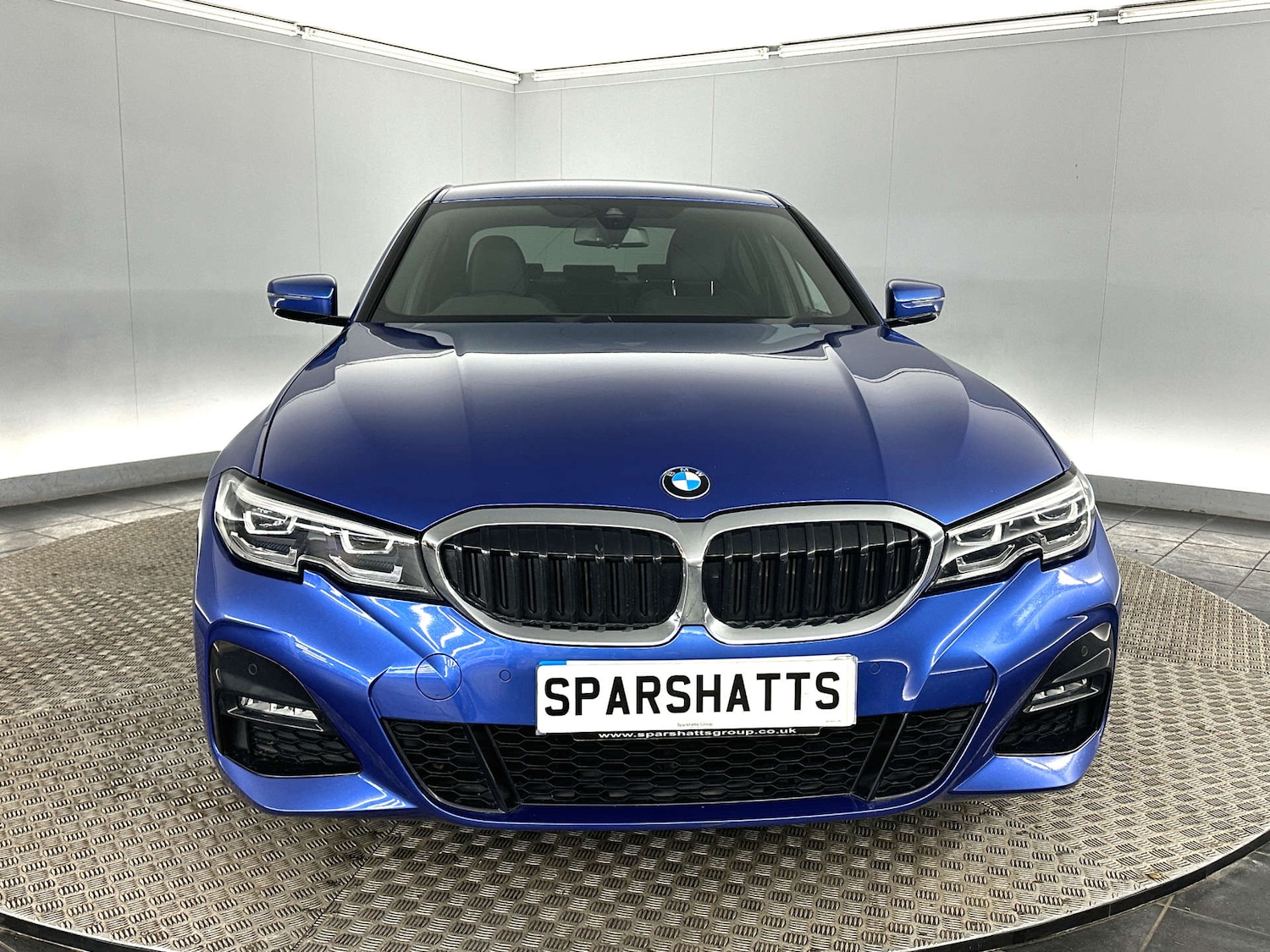 Used BMW 3 Series 2019 for sale - 77643137: Photo 2