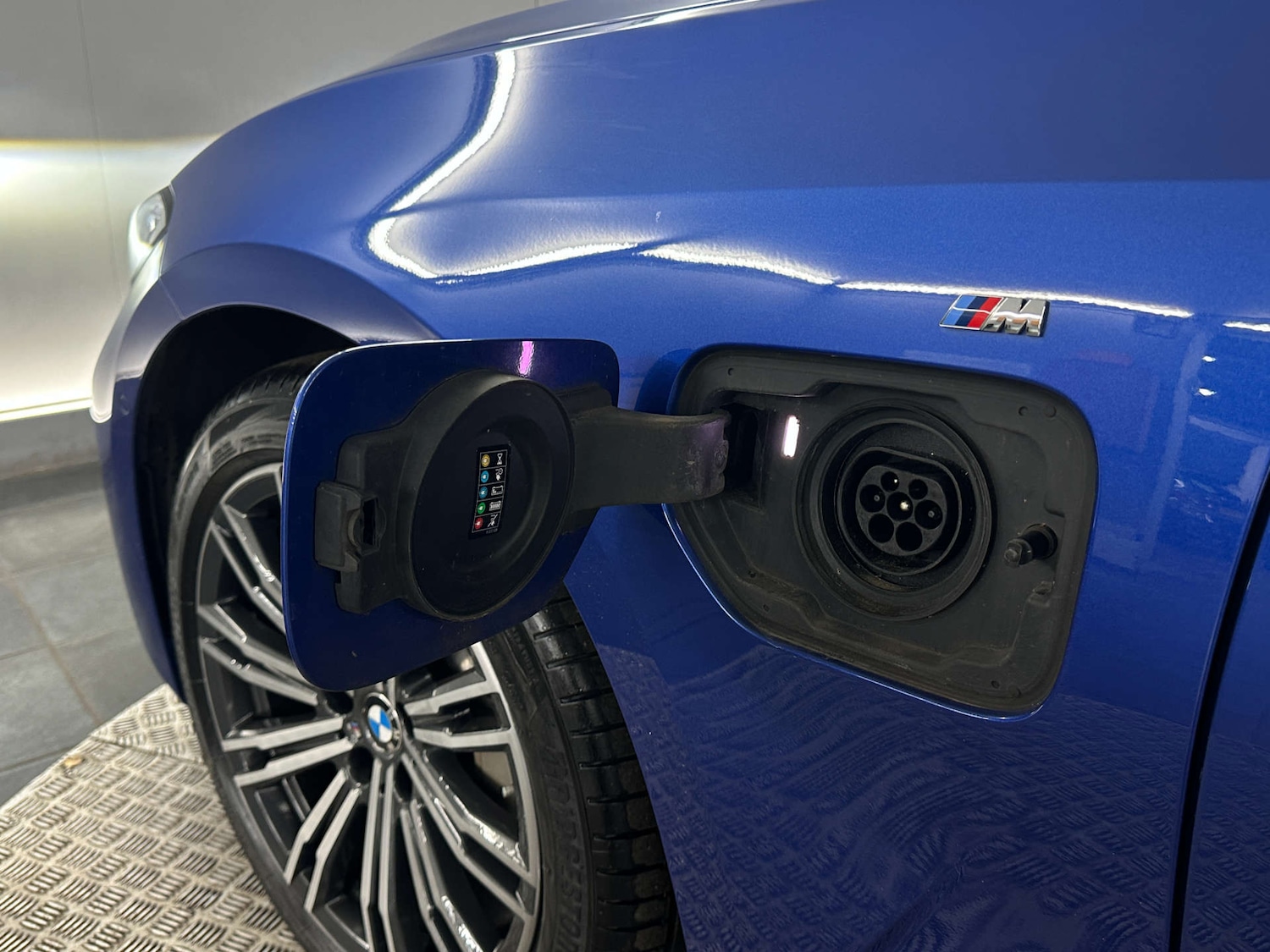 Used BMW 3 Series 2019 for sale - 77643137: Photo 38