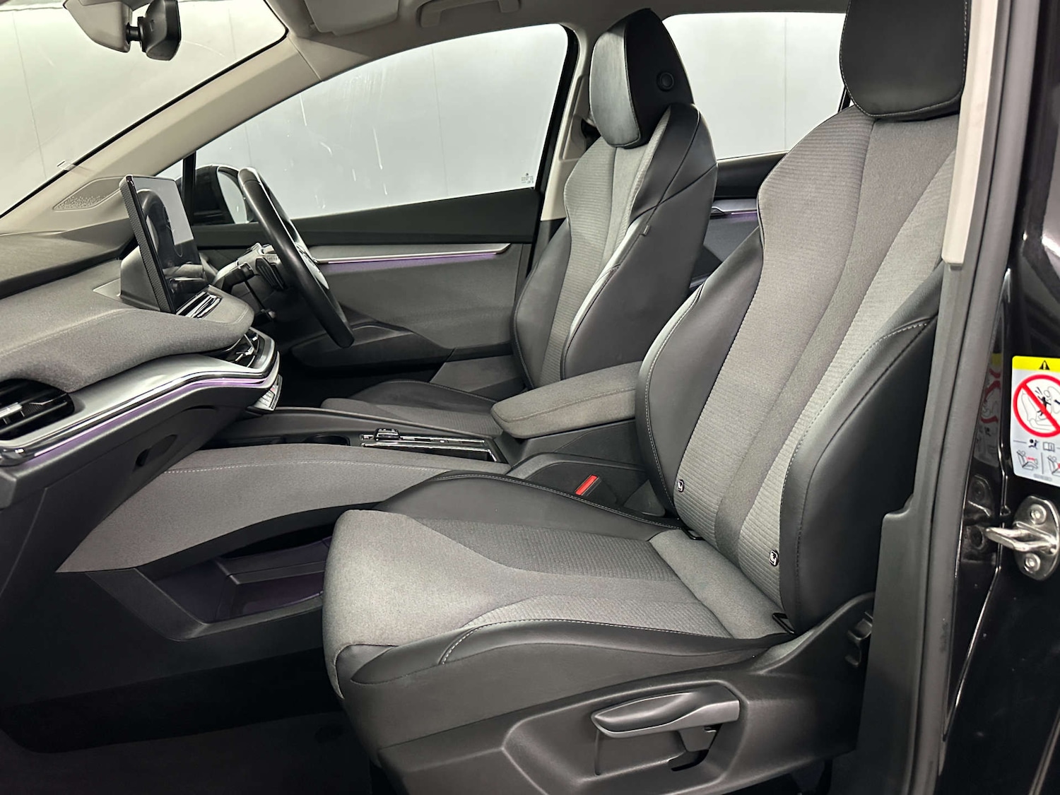 Used Skoda Enyaq 2023 for sale - 77609398: Photo 12